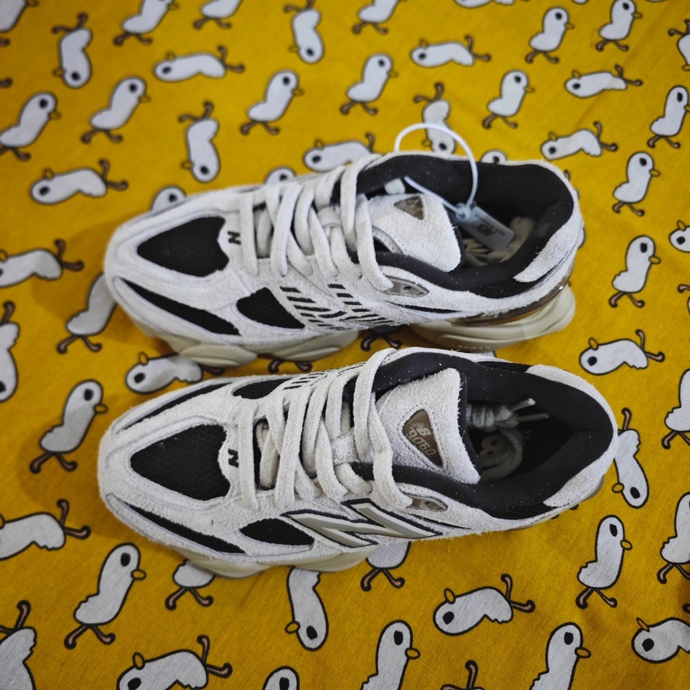 New Balance White and Black Athletic Lace-Up Sneakers - Picture 3 of 8